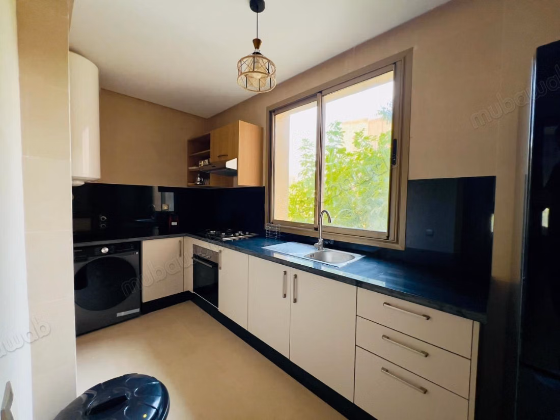 Appartement meublé a loué avec jardin privatif