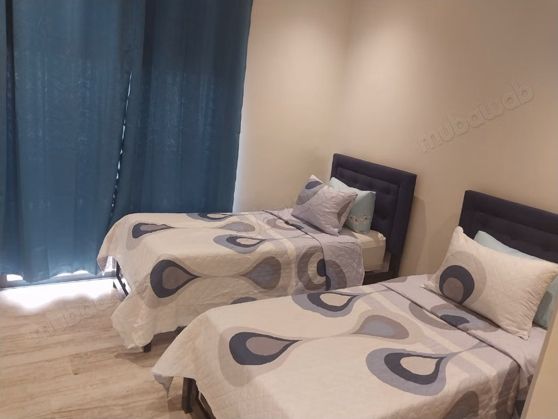 Apartamentos en alquiler en Hay Mohammadi. 3 habitaciones agradables. Garaje y terraza