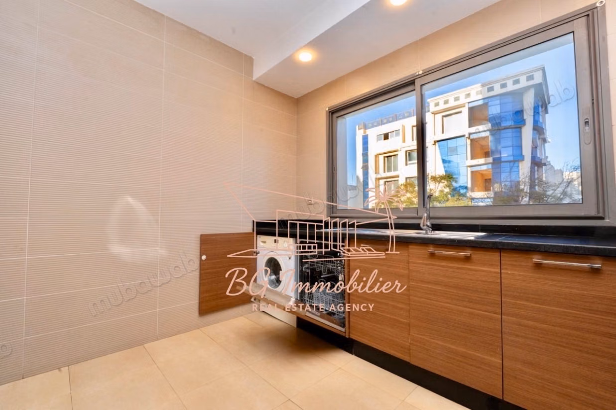Affitto di un bellissimo appartamento a Ville Nouvelle. 2 camere. Arredato