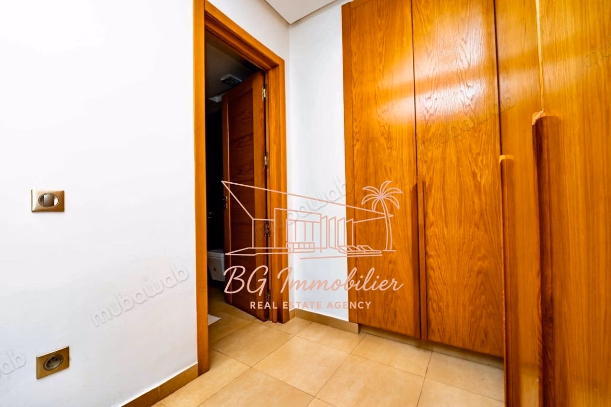 Affitto di un bellissimo appartamento a Ville Nouvelle. 2 camere. Arredato
