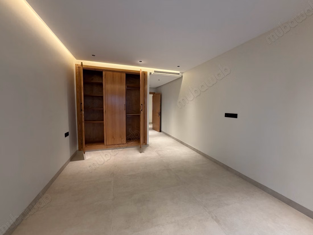 Rent this apartment in Racine