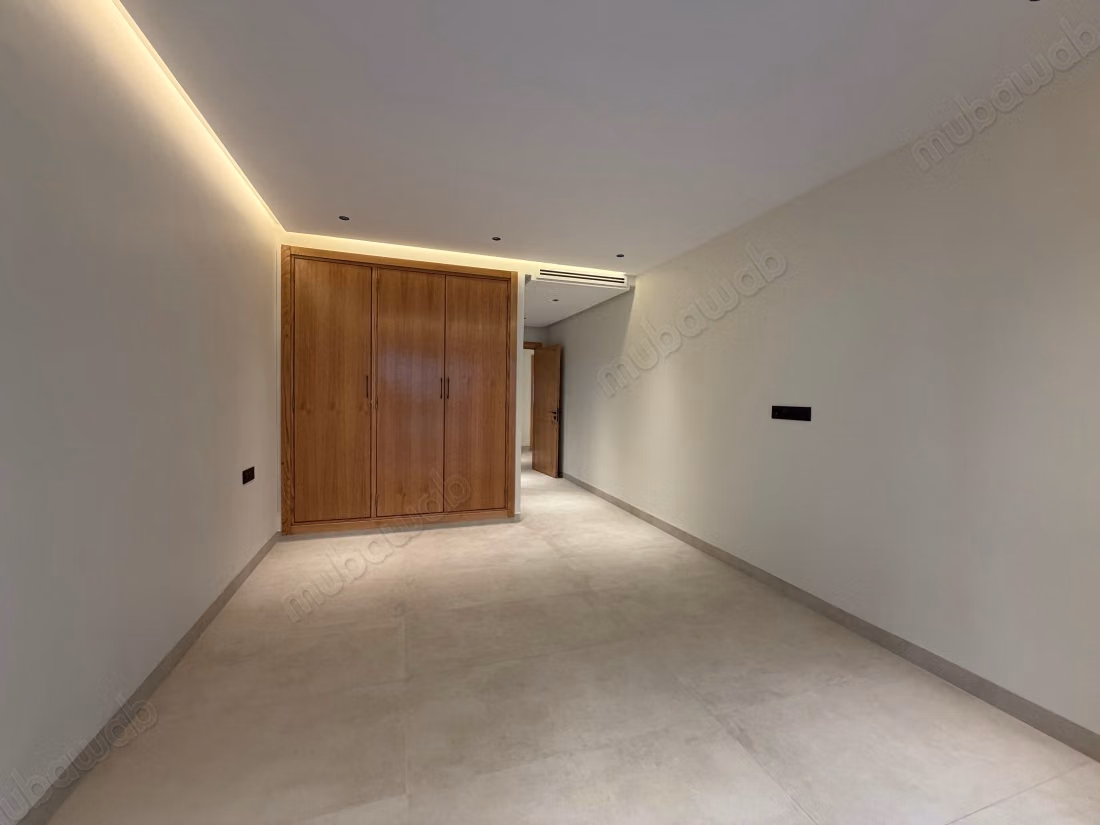 Rent this apartment in Racine
