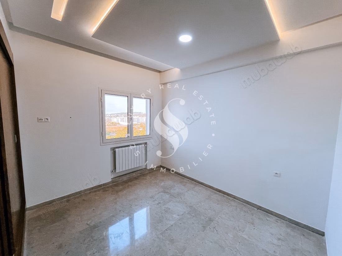 À LOUER — S2 avec terrasse & vue dégagée