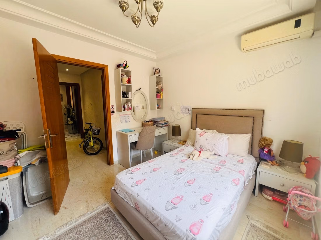 A vendre un appartement en S2 de120m²