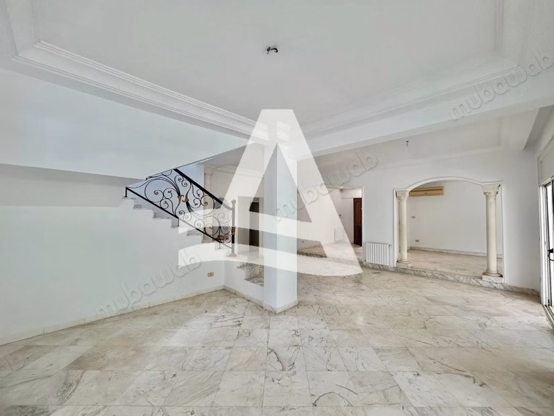 Splendida villa con piscina in affitto a Cartagine