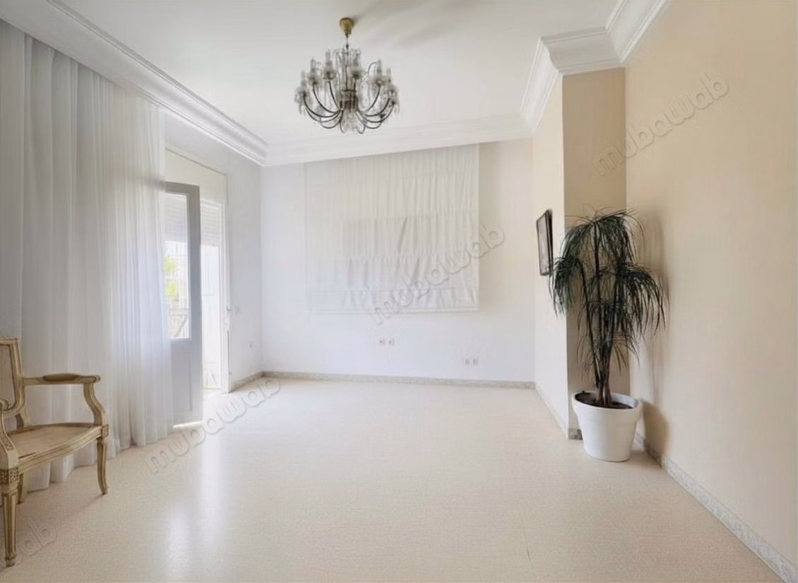 A vendre un appartement en S4 de 178m²
