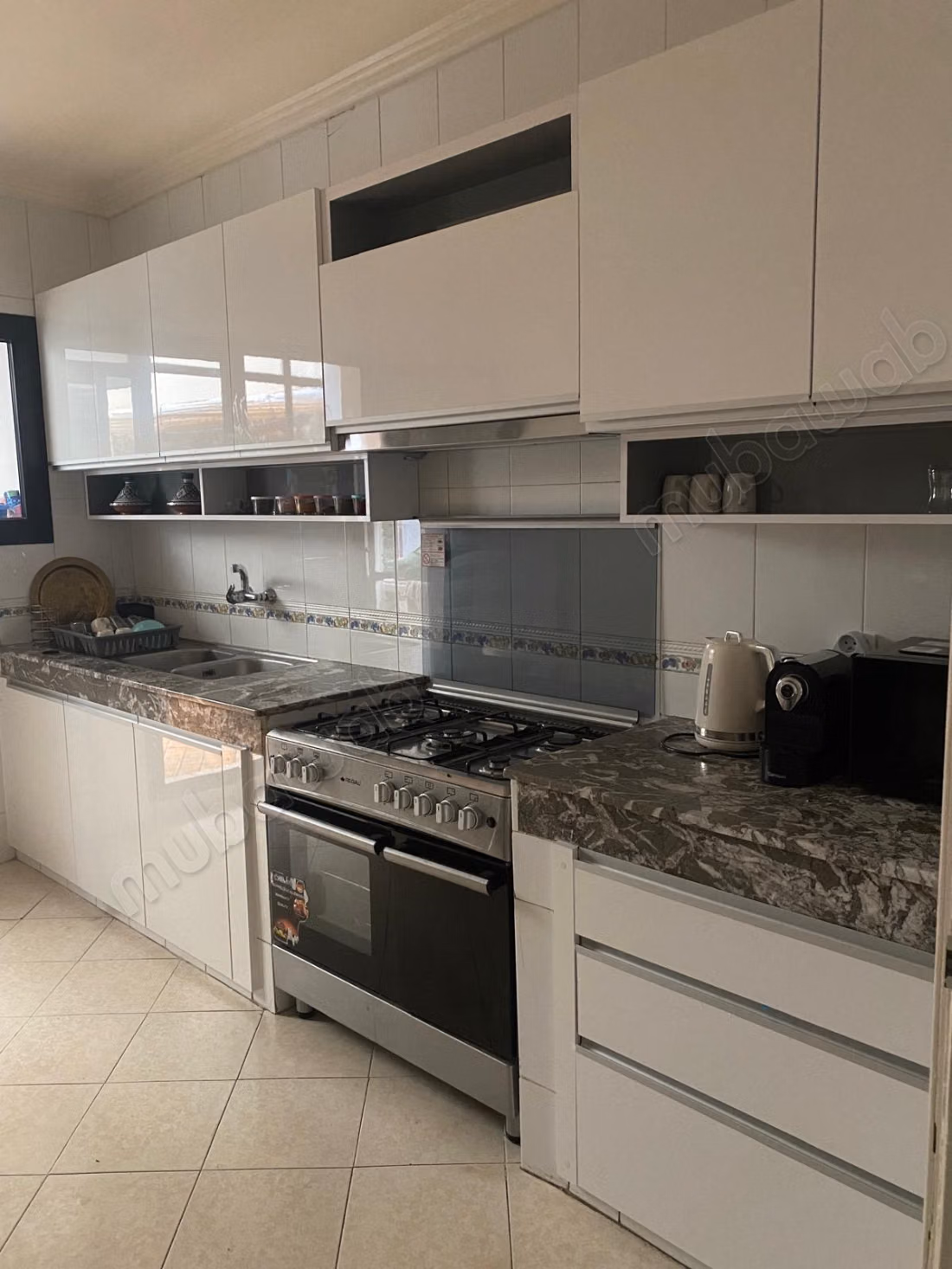 A LOUER Appartement Meublé de 158 m a iberia