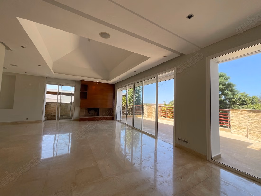 Villa fronte golf città verde