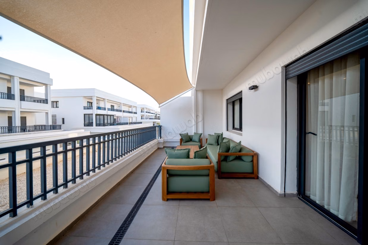 Duplex meublé 4 chambres moderne à Californie