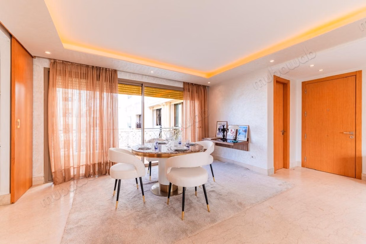 Triangle d'Or/Appartement meublé 85m² Balcon