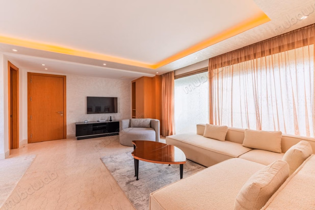 Triangle d'Or/Appartement meublé 85m² Balcon