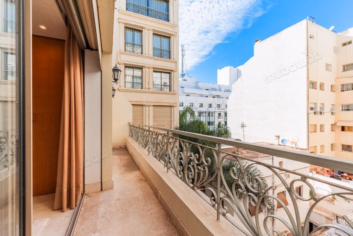 Triangle d'Or/Appartement meublé 85m² Balcon