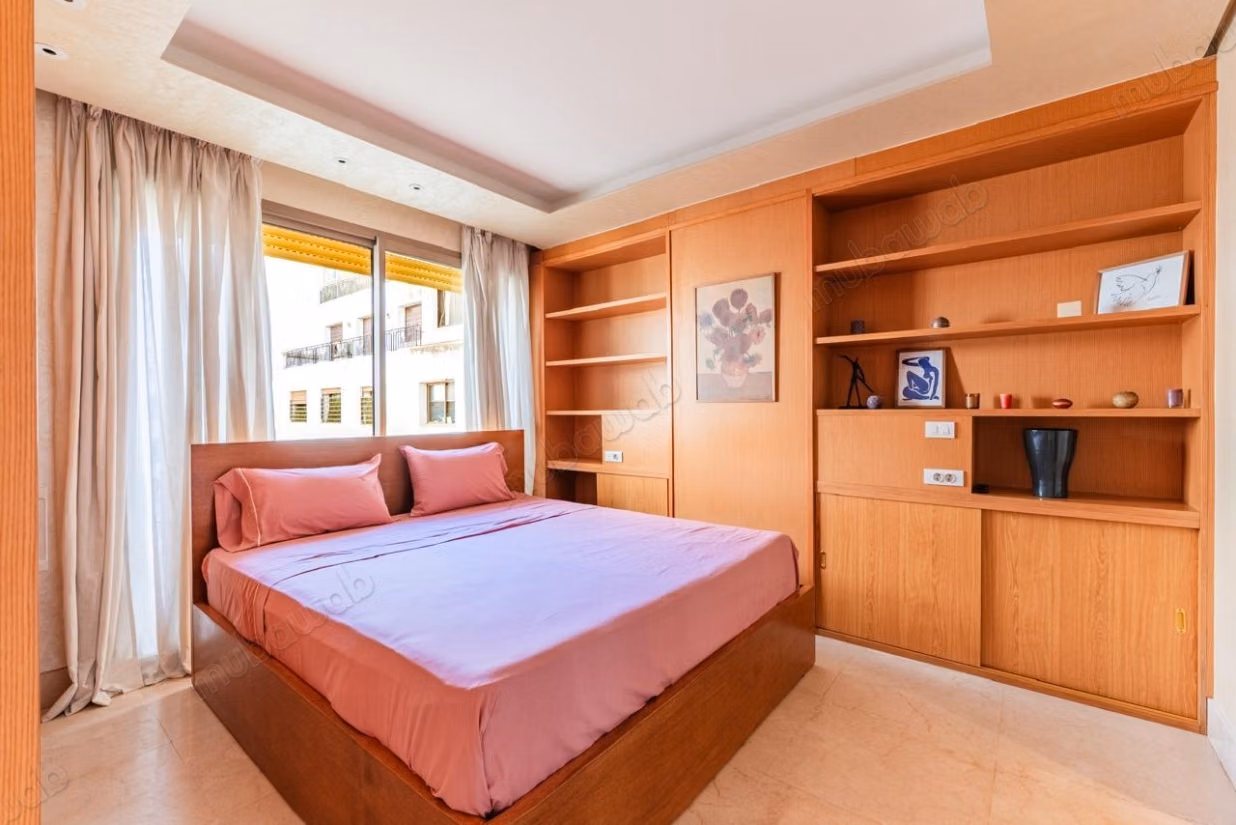 Triangle d'Or/Appartement meublé 85m² Balcon