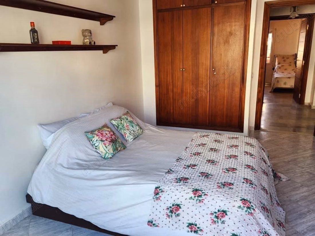 Appartement à louer à La Siesta. 2 pièces. Bien meublé