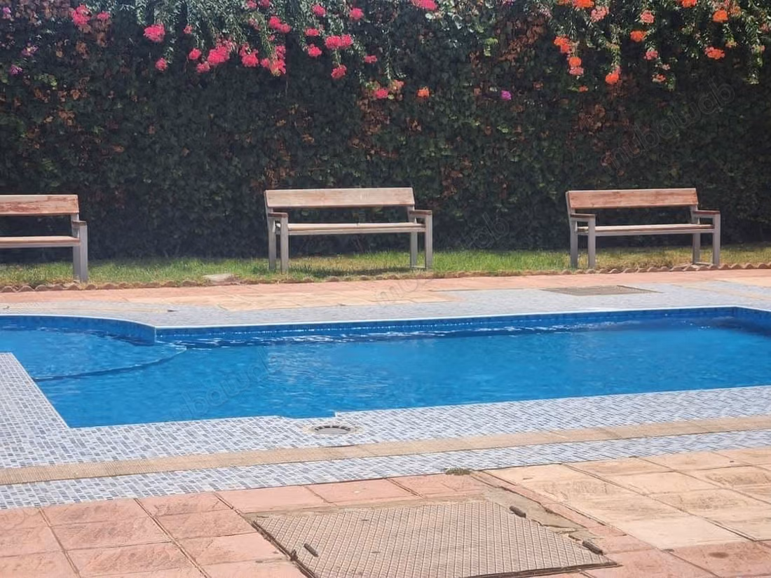 Appartement à louer à La Siesta. 2 pièces. Bien meublé