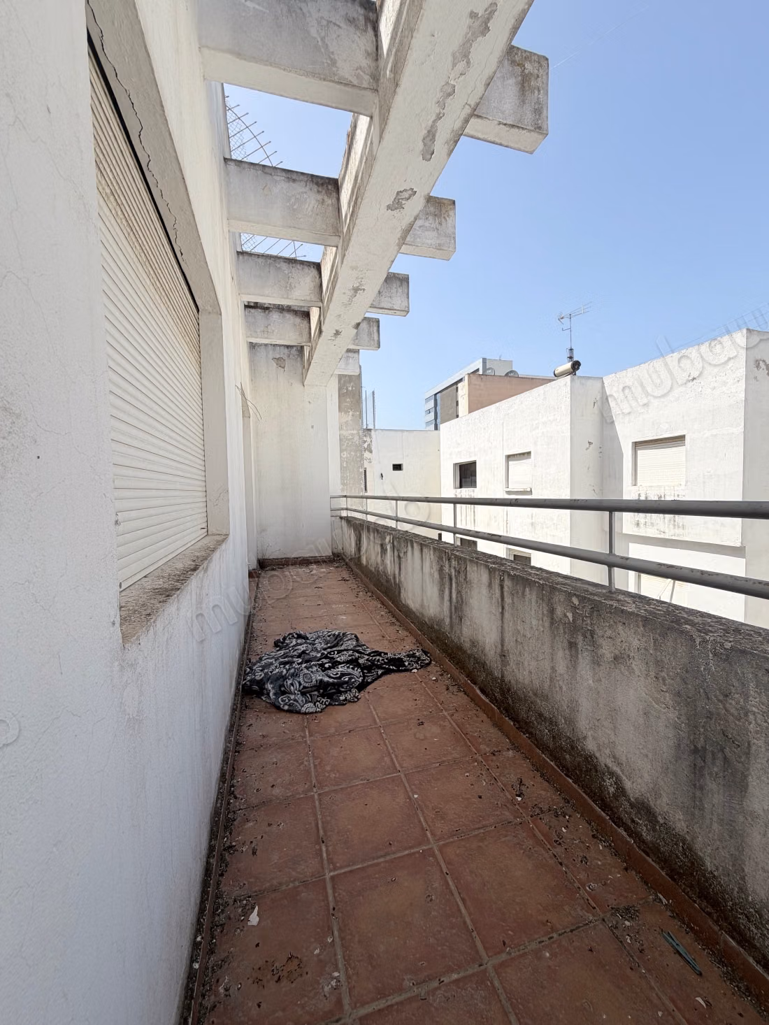 Stad, dichtbij de zee Verkoop van een mooi appartement in het stadscentrum, dichtbij de zee