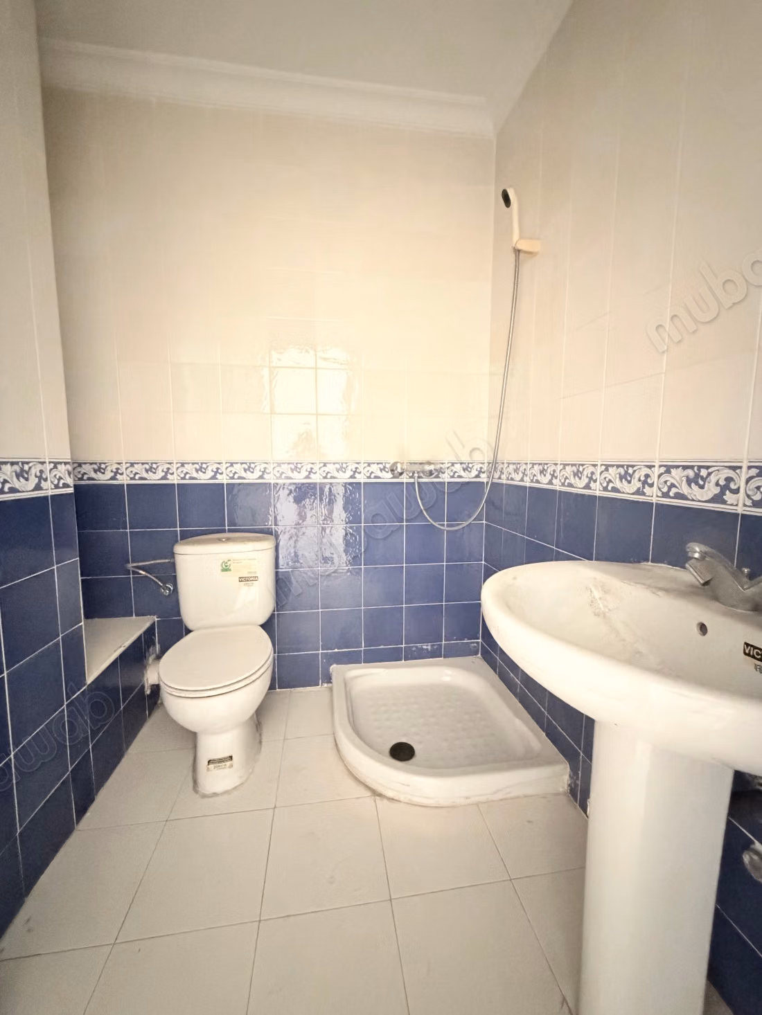 Stad, dichtbij de zee Verkoop van een mooi appartement in het stadscentrum, dichtbij de zee