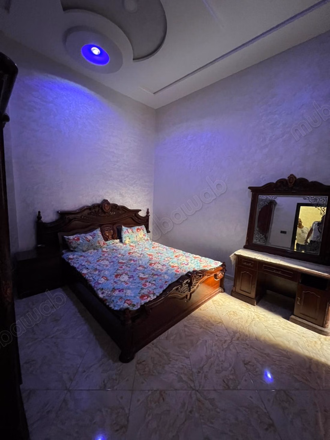Apartamentos en alquiler en Moulay Yacoub. Área 80 m². Antena parabólica y seguridad.