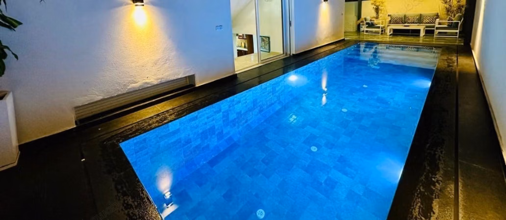 Magnifica villa in affitto a Harhoura. 5 camere. Arredata
