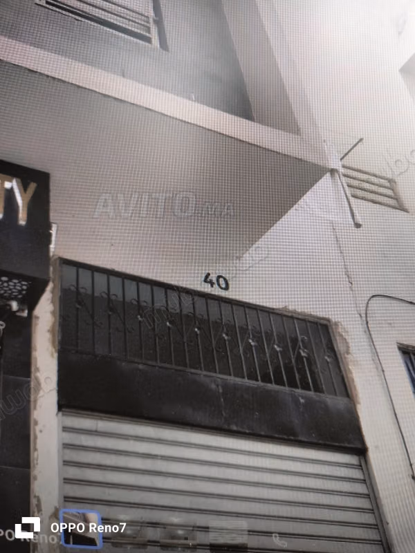 Alquila el local ideal en Aïn Sebaâ. Superficie total 29 m²