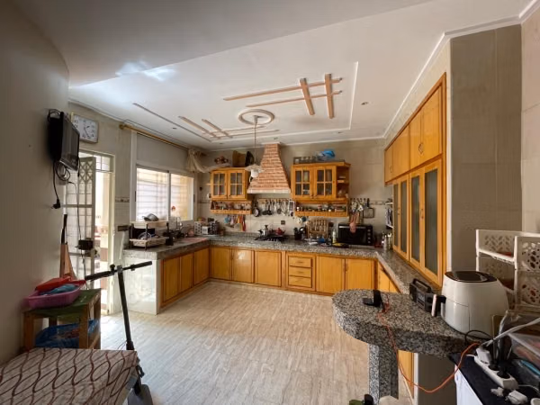 House for sale in Andalous with two facades