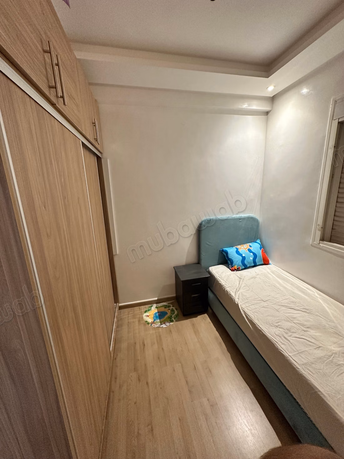 Louez cet appartement à Hay Mabrouka. 
2 chambres agréables. 
Téléviseur