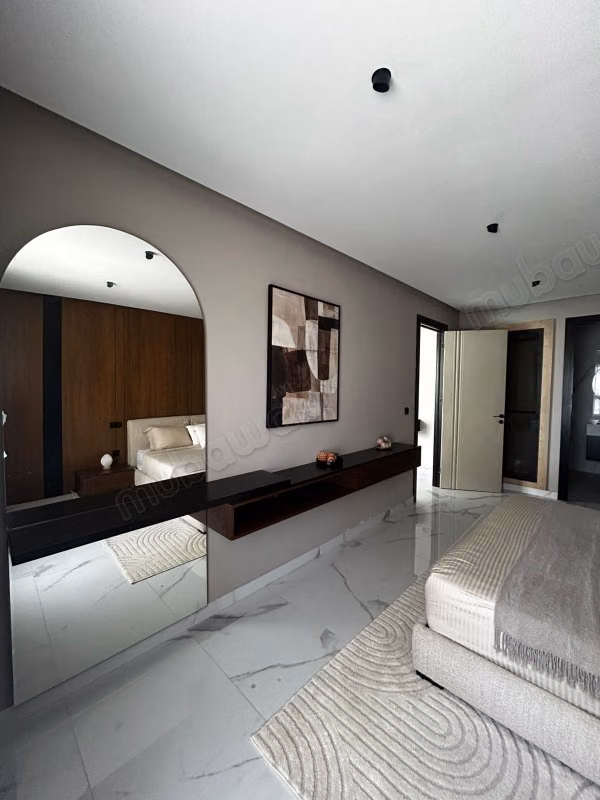 For rent – high-end studio