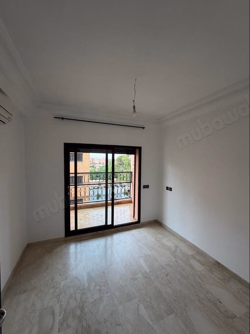 Très bel appartement en location à Guéliz. 3 pièces. Concierge et climatisation