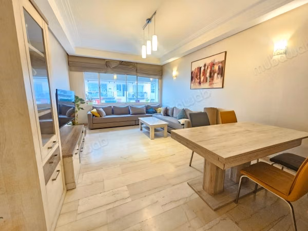 Appartement te huur in Les princesses. Totale oppervlakte 90 m². Goed gemeubileerd