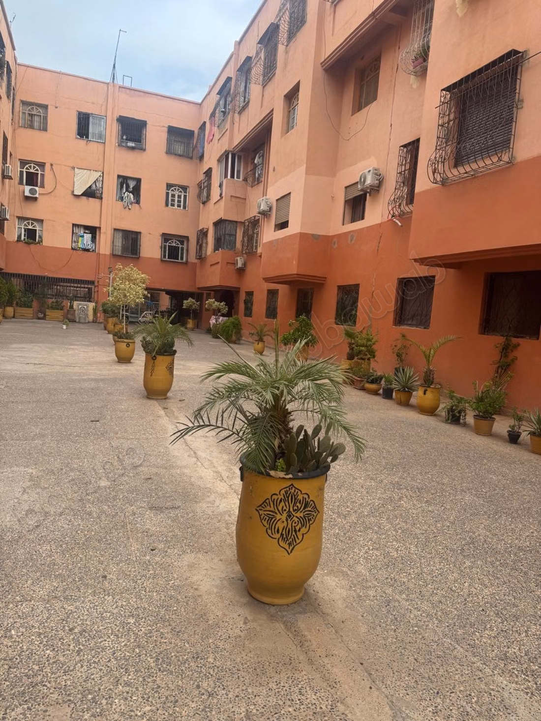 Impresionante apartamento en venta en Ain Mezouar. 2 habitaciones acogedoras. Servicio de conserjería disponible