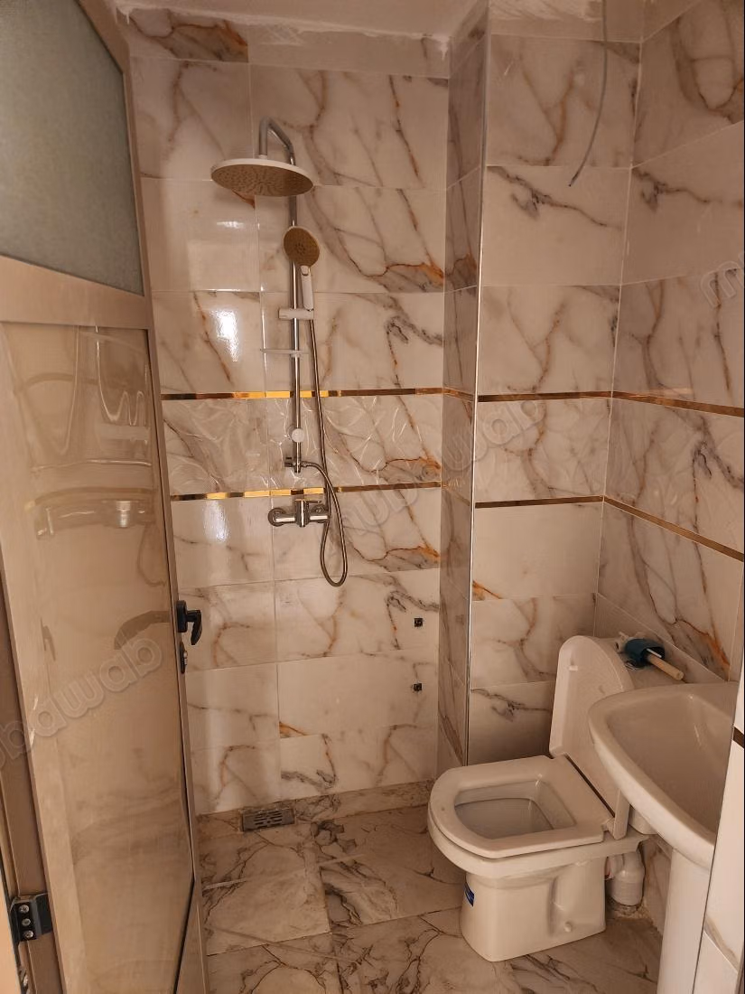 Beautiful apartment for sale in Khouribga. 3 comfortable rooms. Elevator