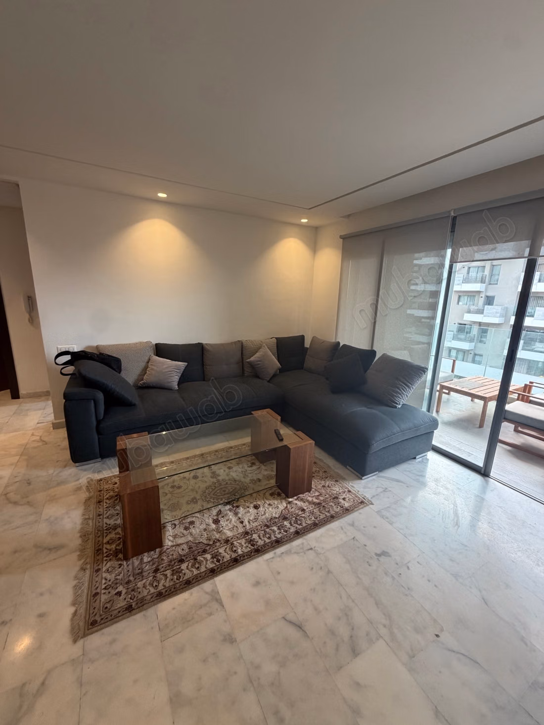 Louez cet appartement à Casablanca Finance City. 3 belles chambres. Meublé