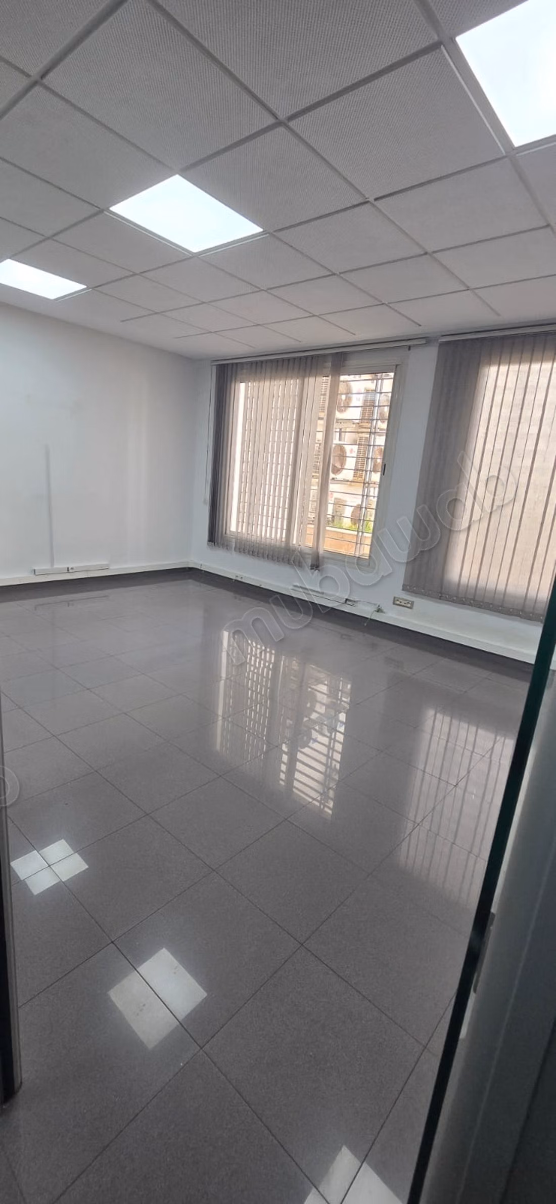 À LOUER – Superbe Bureau Aménagé de 144 m²