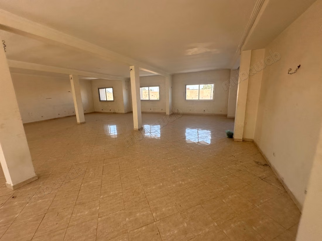 Plateau bureau de 186 et 336 m2 à sidi Ghanem