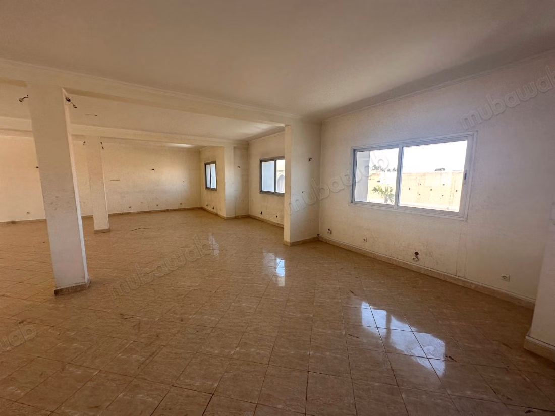Plateau bureau de 186 et 336 m2 à sidi Ghanem