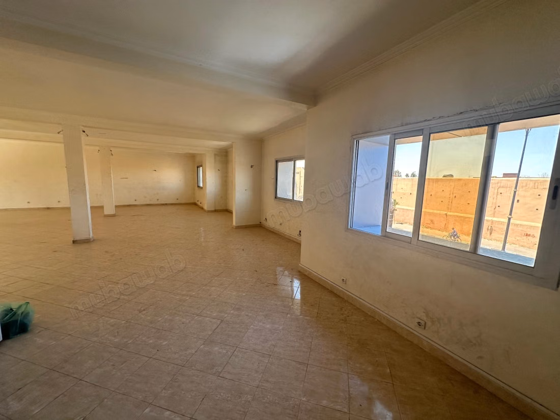 Plateau bureau de 186 et 336 m2 à sidi Ghanem