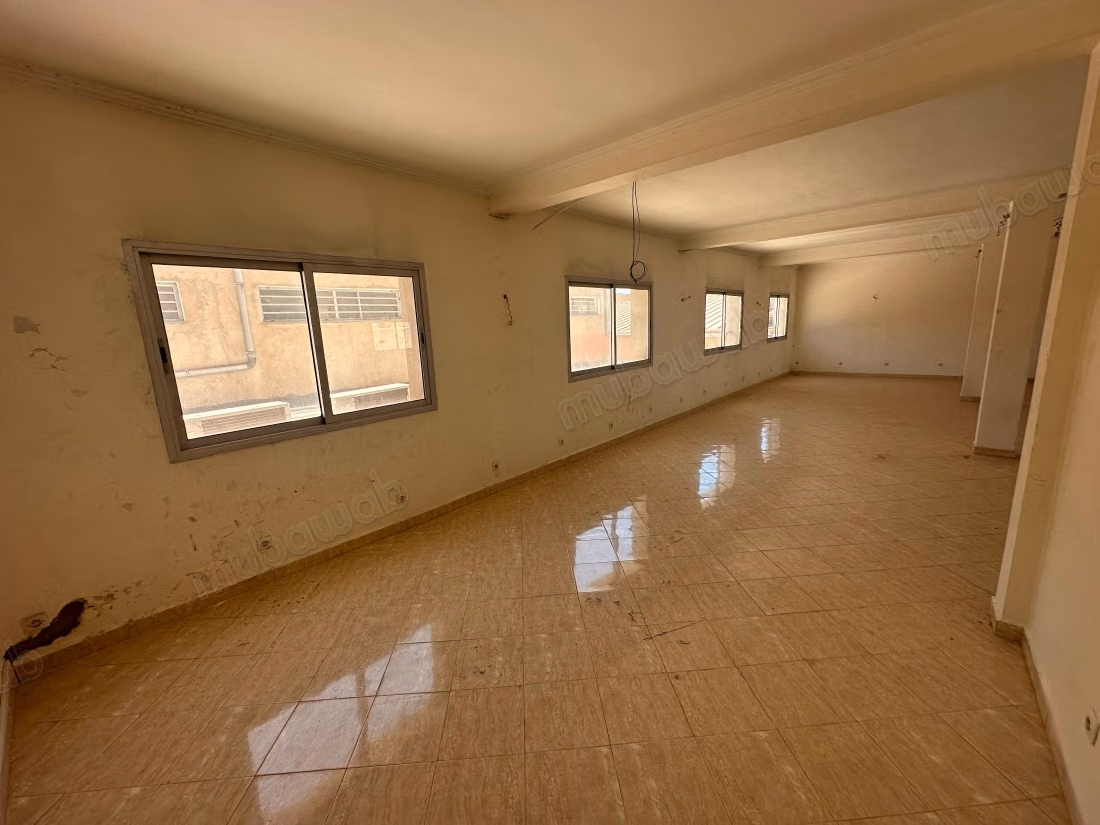 Plateau bureau de 186 et 336 m2 à sidi Ghanem