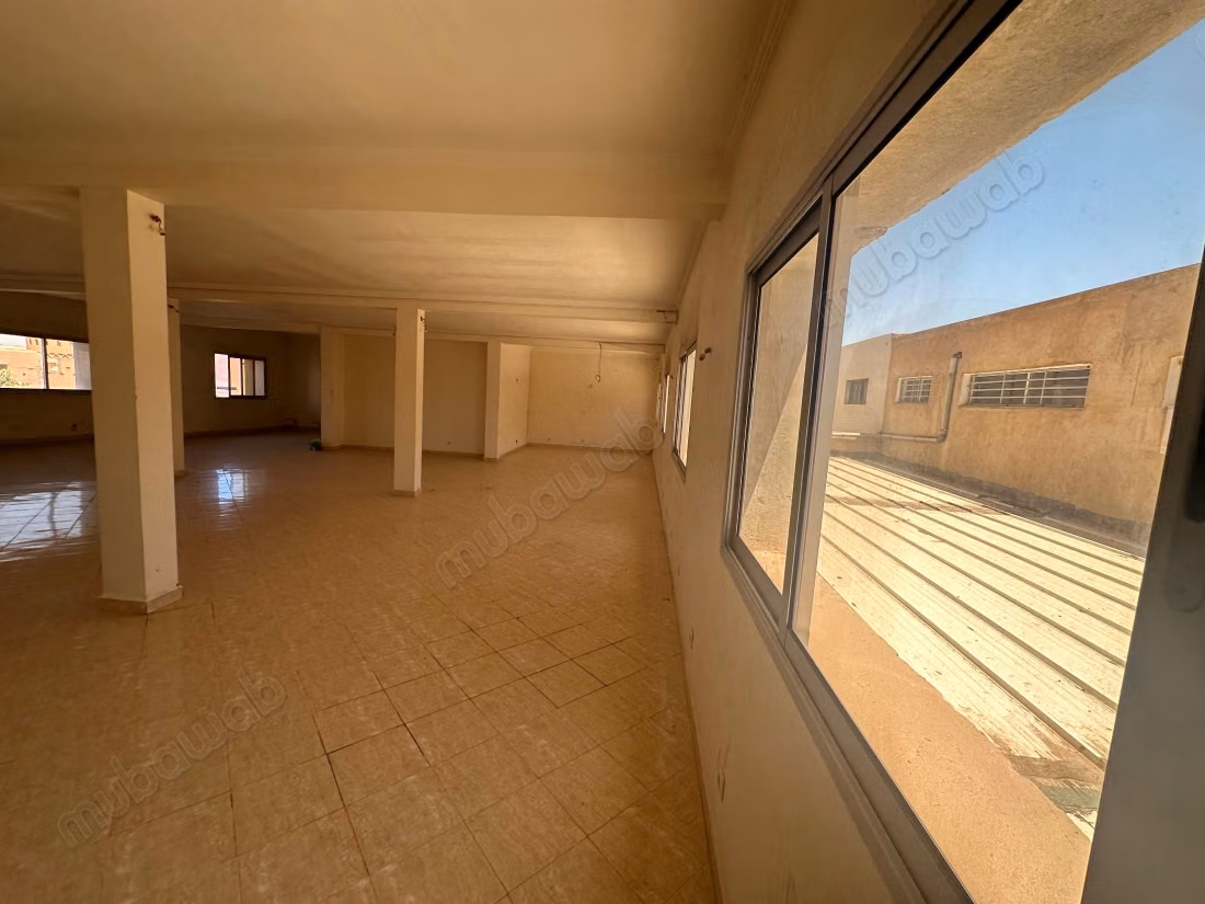 Plateau bureau de 186 et 336 m2 à sidi Ghanem