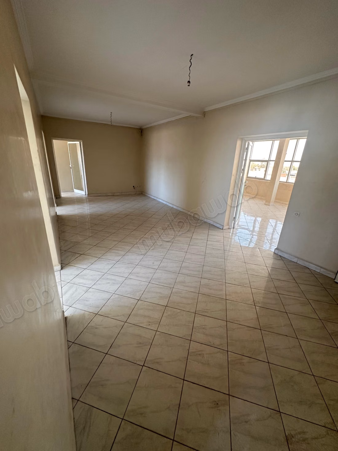 Plateau bureau de 186 et 336 m2 à sidi Ghanem