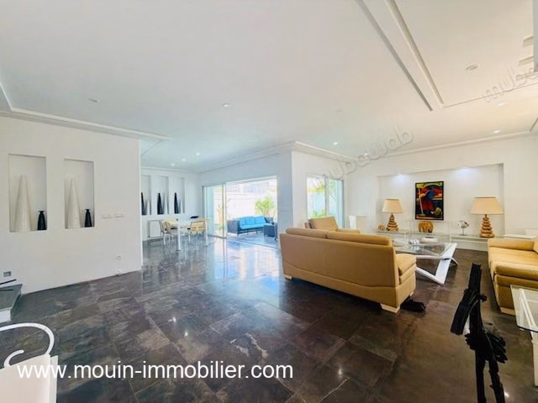 Vendita casa a Yasmine Hammamet. 6 camere confortevoli. Arredato