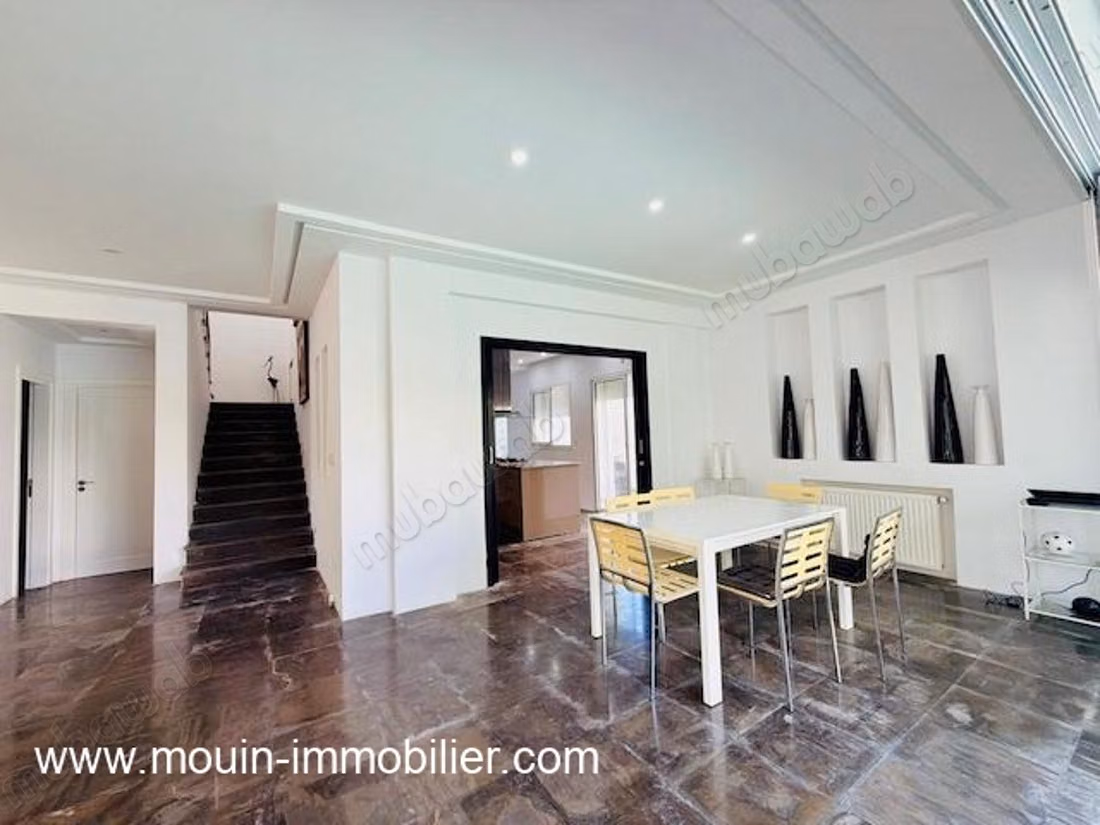 Vendita casa a Yasmine Hammamet. 6 camere confortevoli. Arredato