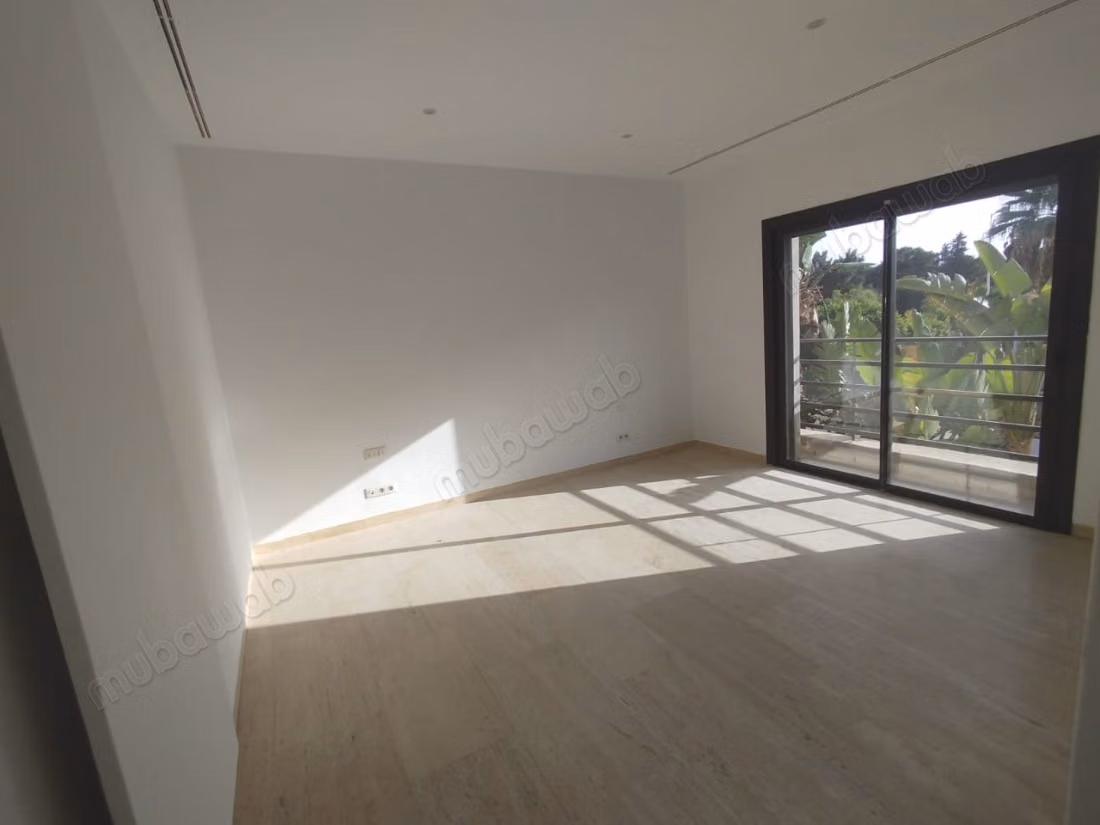 Luxurious Duplex with Garden in Sidi Daoud