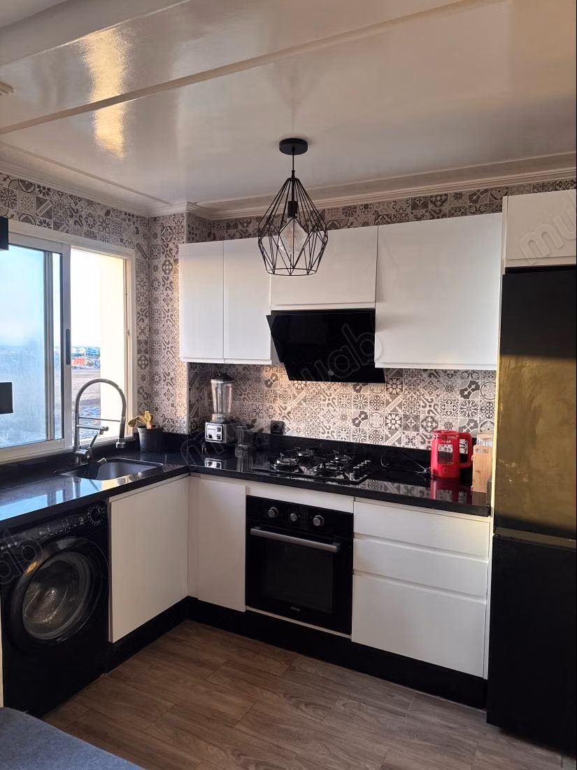 Zeer mooi appartement te huur in Dar Bouazza. 1 mooie slaapkamer. Concierge en zwembad