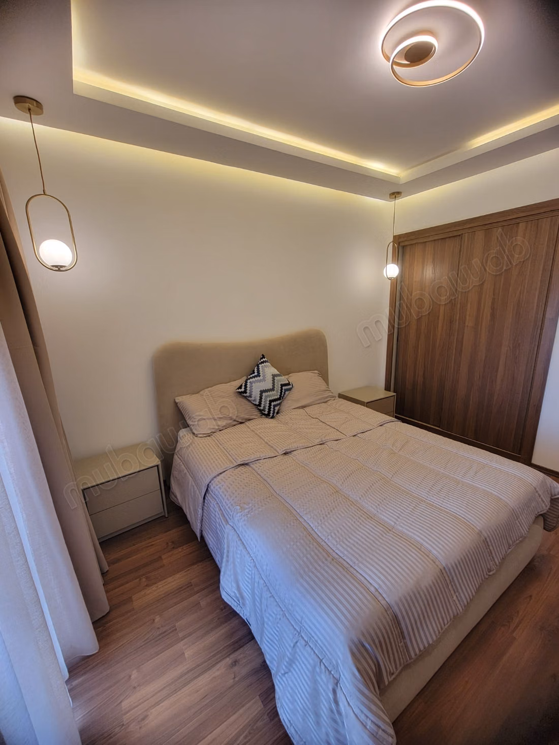 Prachtig gemeubileerd appartement met zwembad te huur