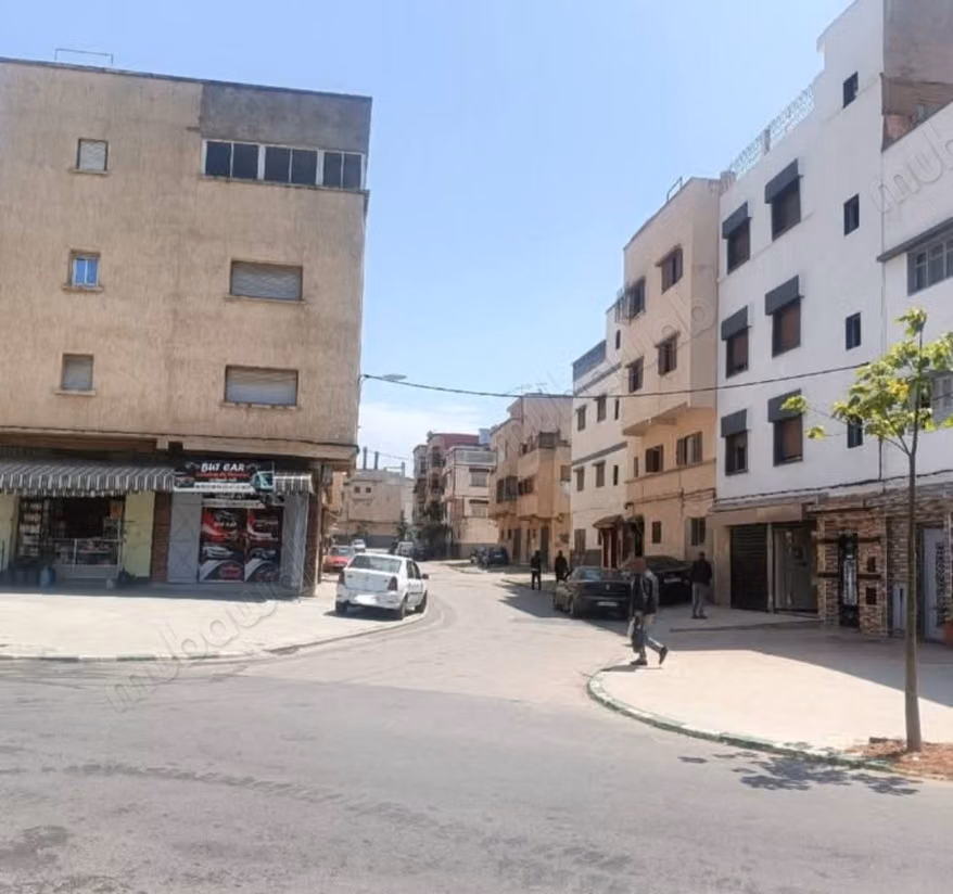 Maison à vendre dans le quartier Salama, Sala