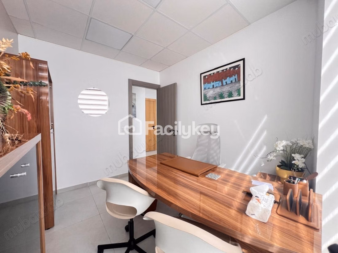 Kantoor van 70 m² in Bouskoura