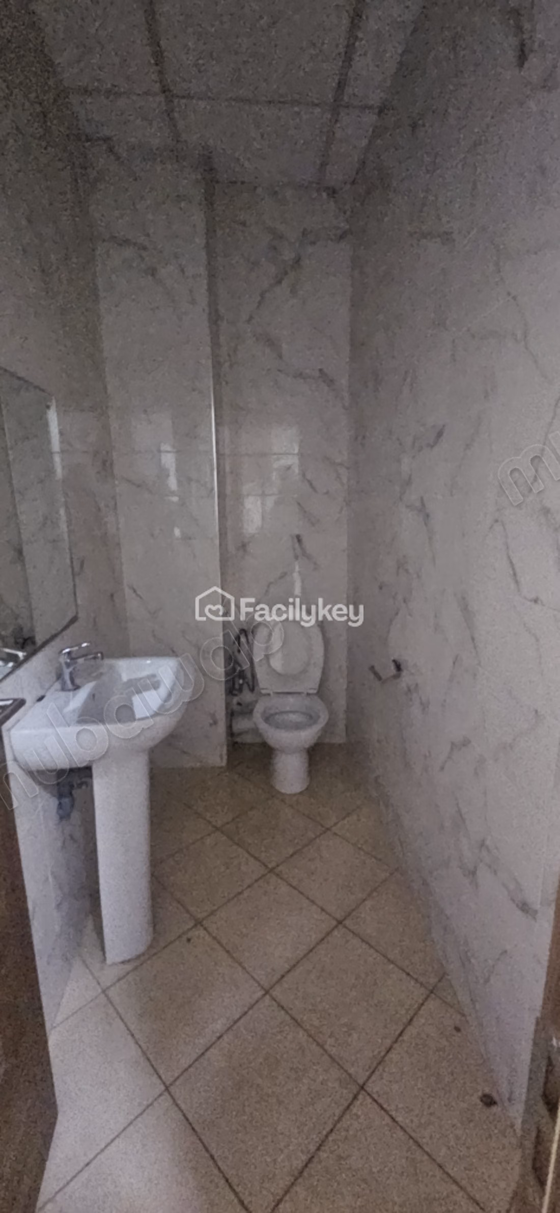Local comercial de 140 m² en Casablanca