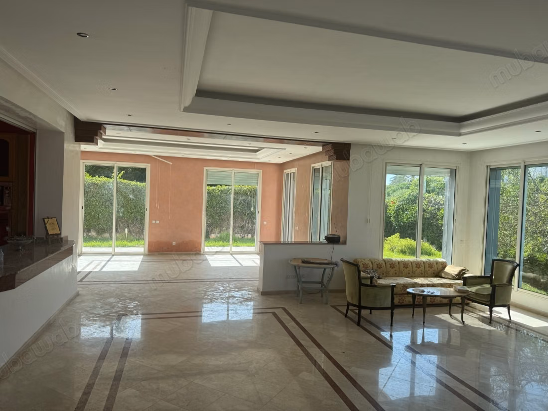 Villa di lusso in vendita a Dar Bouazza. 5 camere piacevoli