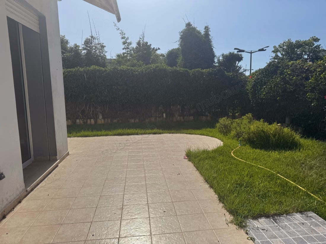 Villa di lusso in vendita a Dar Bouazza. 5 camere piacevoli