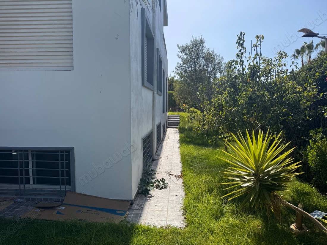 Villa di lusso in vendita a Dar Bouazza. 5 camere piacevoli